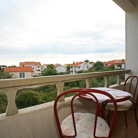 Apartment & Room Dinka, Krk Krk Town Luaran gambar