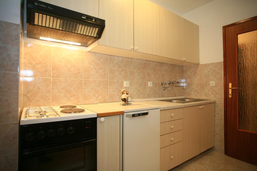 Apartment & Room Dinka, Krk Krk Town Luaran gambar